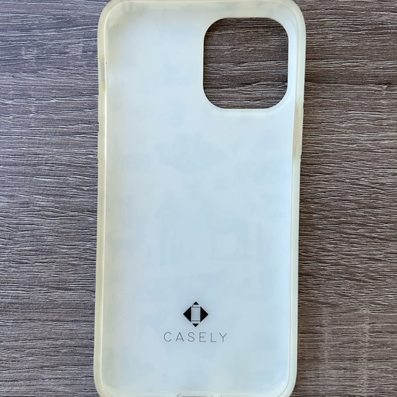 Casely Cowboy Case iPhone 12/12 Pro - Picture 2 of 2